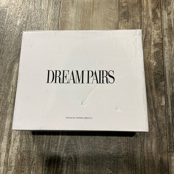 Dream Pairs Classic Black Velvet Heels Size 7.5 - Picture 6 of 16